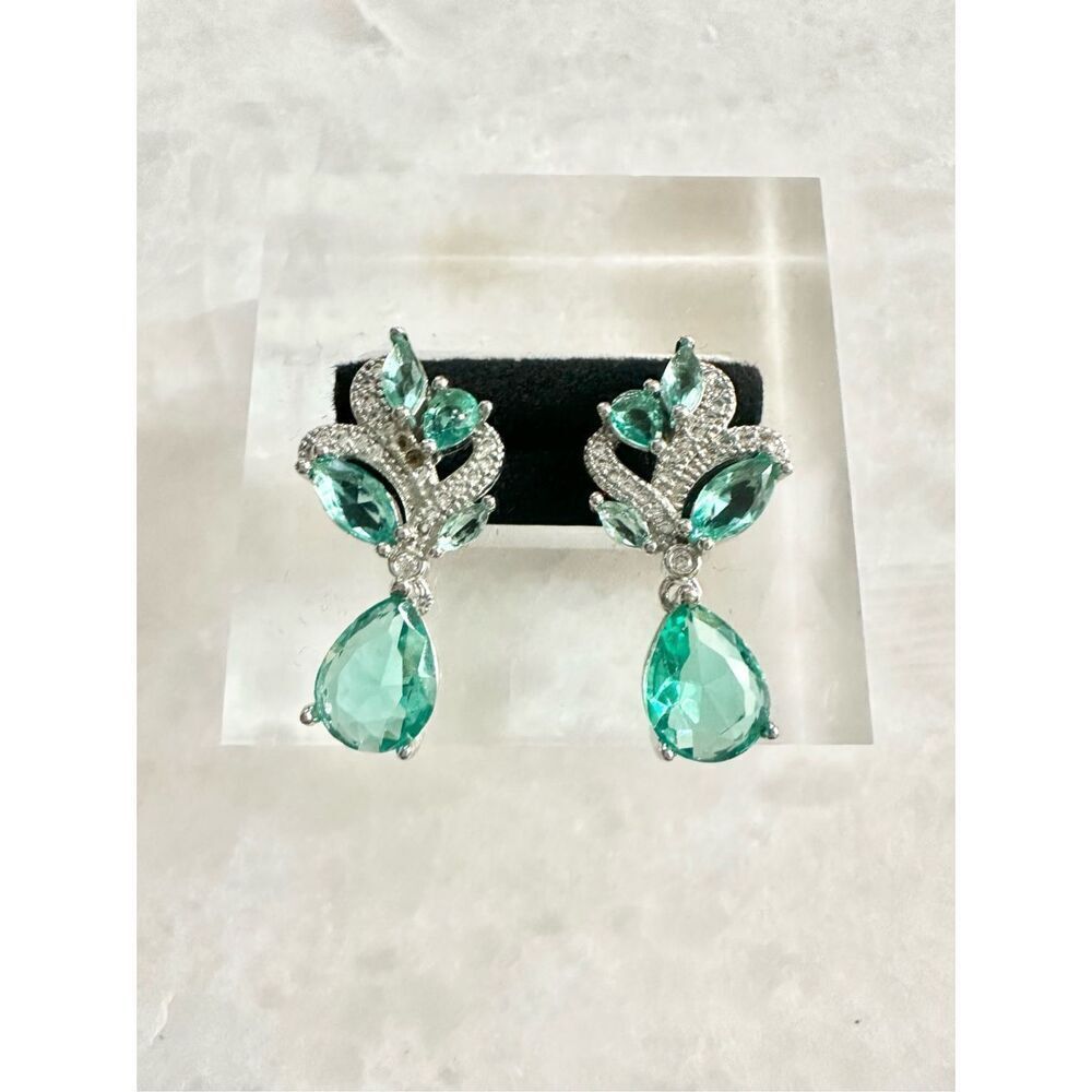 Classy Mint green sparkly cubic zirconia dangle earrings ￼ - Picture 2 of 4